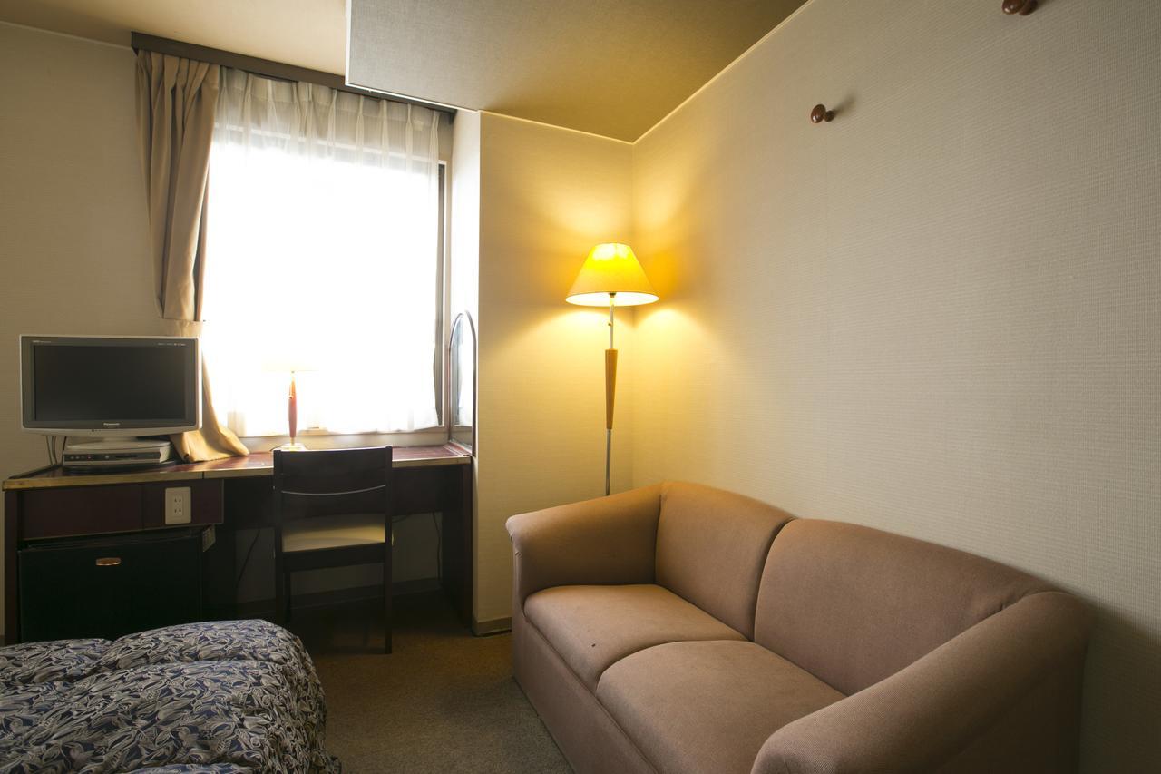 Ichinomiya City Hotel Buitenkant foto